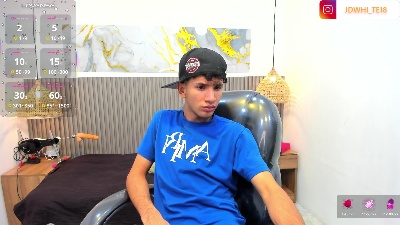 JDWhite18 live cam on Cam4
