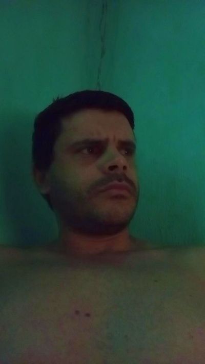 JHoW1994 live cam on Cam4