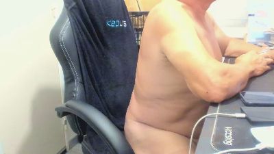 JMitchell60 live cam on Cam4