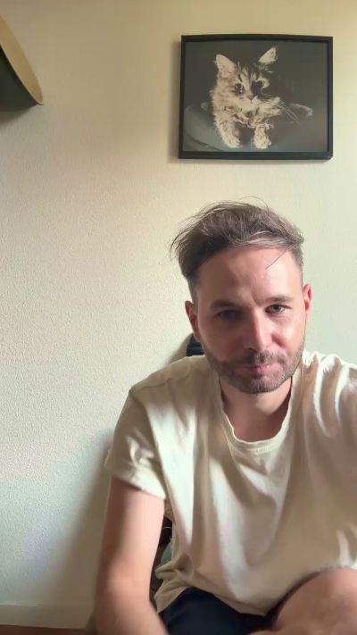 JOEY2604 live cam on Cam4