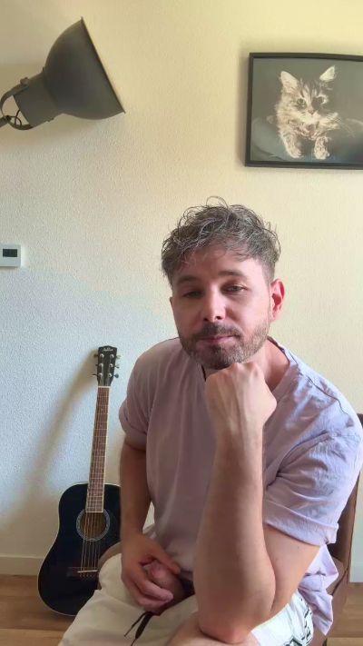 JOEY2604 live cam on Cam4