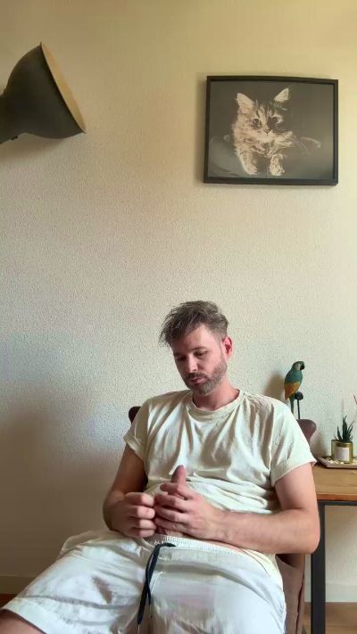 JOEY2604 live cam on Cam4