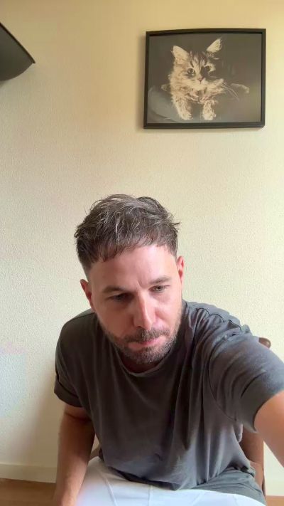 JOEY2604 live cam on Cam4