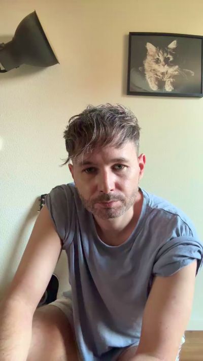 JOEY2604 live cam on Cam4