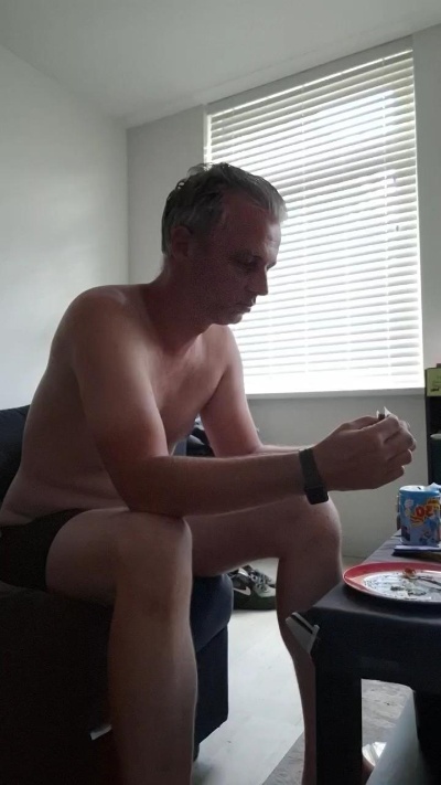 JSlave1992 live cam on Cam4