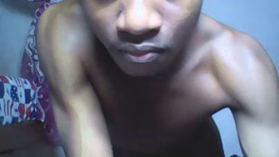 JULIEN501 live cam on Cam4