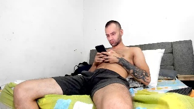Jackbrown49 live cam on Cam4