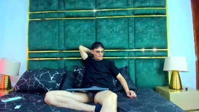 Jackgriffin live cam on Cam4