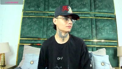 Jackgriffin live cam on Cam4