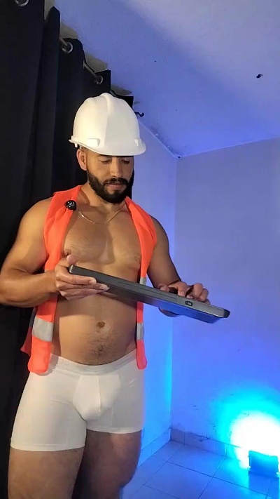 Jackmrmuscle live cam on Cam4