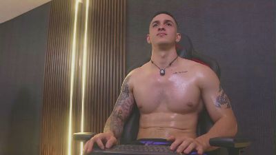 JacksonOlsenn live cam on Cam4