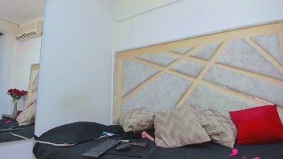 JadeRoxx live cam on Cam4