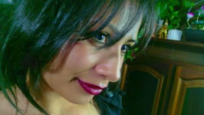 Jade_Zephyra live cam on Cam4