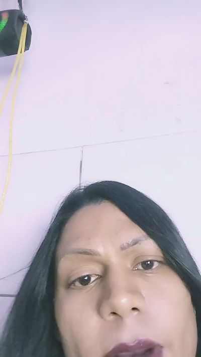 Jadezinha live cam on Cam4