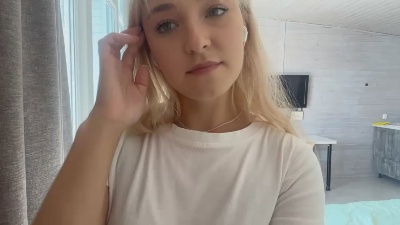 JaimieBrana live cam on Cam4