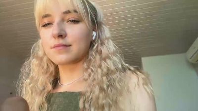 JaimieBrana live cam on Cam4
