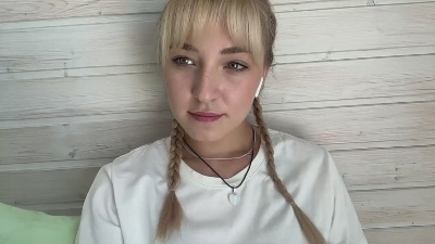 JaimieBrana live cam on Cam4