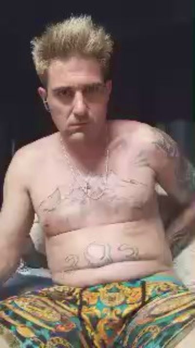 JajabigZ1995 live cam on Cam4
