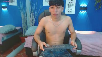 JakeFalconn live cam on Cam4