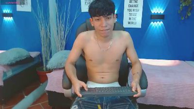 JakeFalconn live cam on Cam4