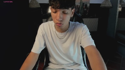 JakeFalconn live cam on Cam4
