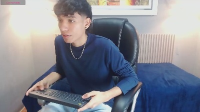 JakeFalconn live cam on Cam4