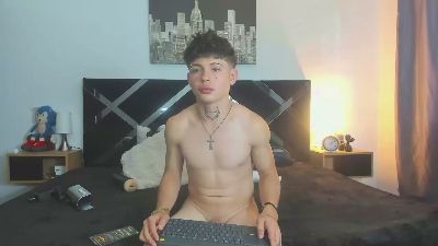 Jake_hot0 live cam on Cam4