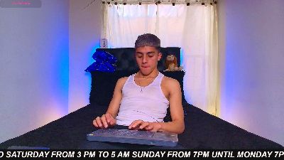 James1Lee_ live cam on Cam4