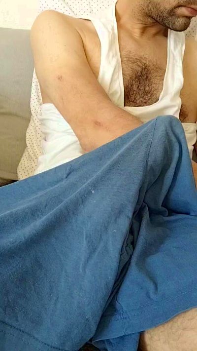 James22gg live cam on Cam4