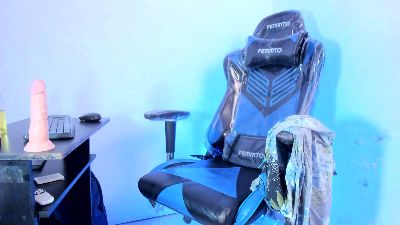 JamesCurls live cam on Cam4