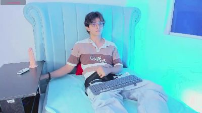 JamesCurls live cam on Cam4