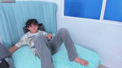 JamesCurls live cam on Cam4