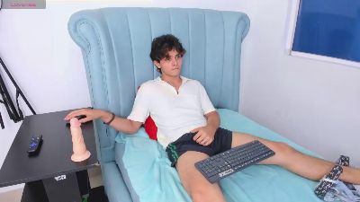 JamesCurls live cam on Cam4