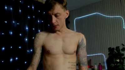 JamesInked live cam on Cam4