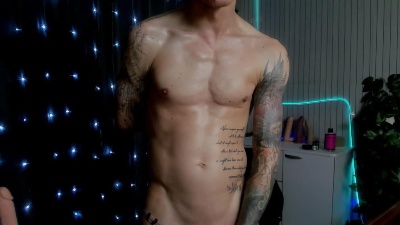 JamesInked live cam on Cam4