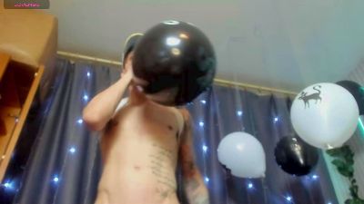 JamesInked live cam on Cam4