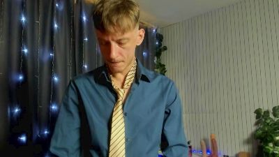 JamesInked live cam on Cam4