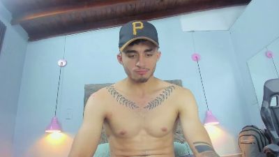 James_06 live cam on Cam4