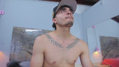 James_06 live cam on Cam4