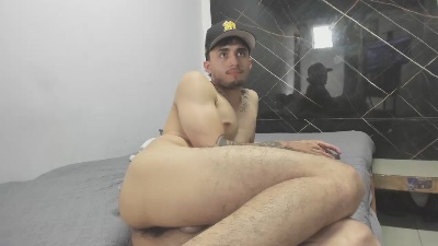 James_06 live cam on Cam4