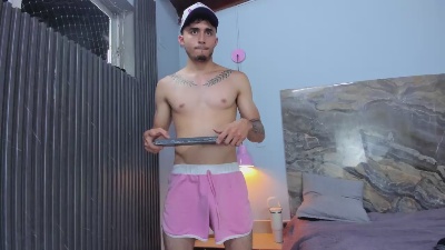 James_06 live cam on Cam4
