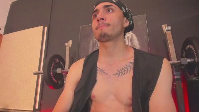 James_06 live cam on Cam4