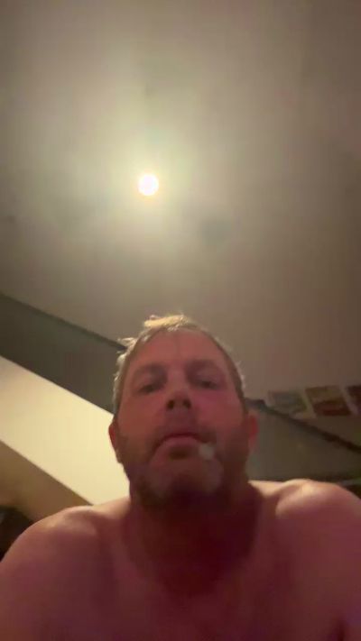 Jamesdean7919 live cam on Cam4