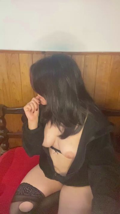 Jan3Bloss0m live cam on Cam4