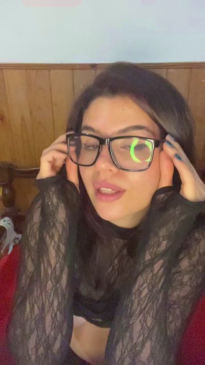 Jan3Bloss0m live cam on Cam4
