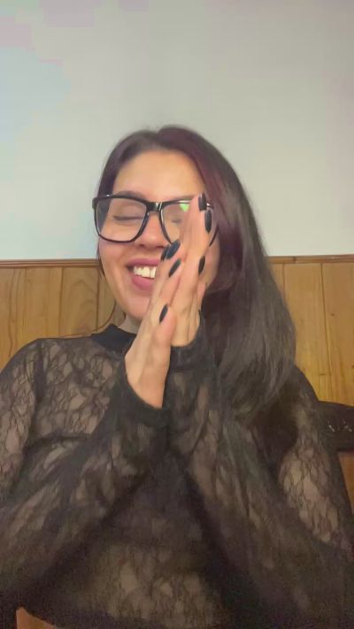Jan3Bloss0m live cam on Cam4
