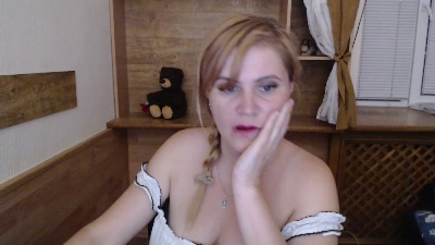 JanaLoveli live cam on Cam4