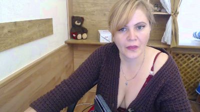 JanaLoveli live cam on Cam4