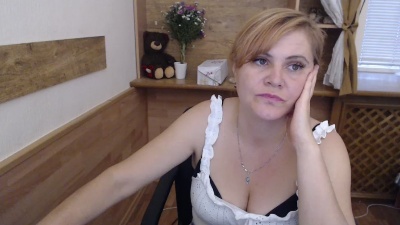 JanaLoveli live cam on Cam4