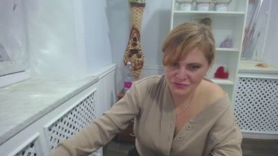 JanaLoveli live cam on Cam4